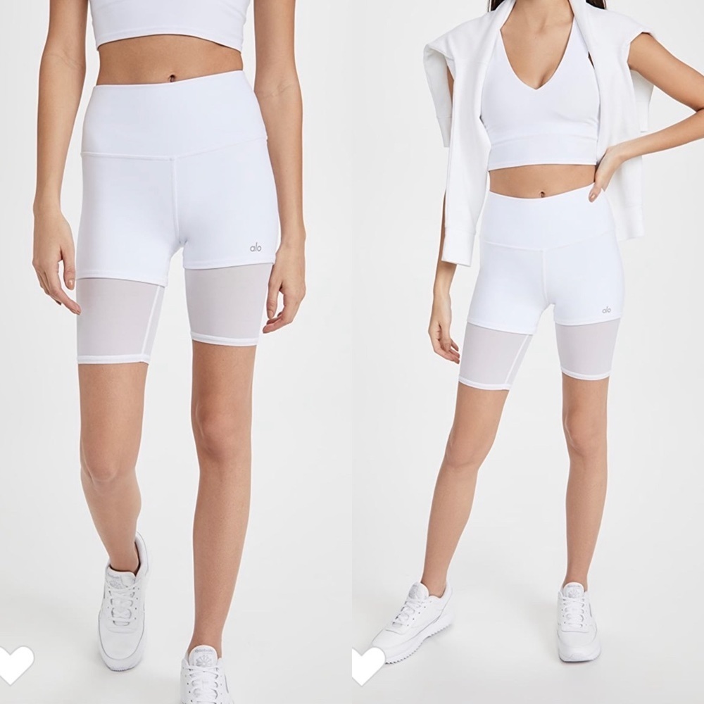 NWT Alo Yoga High Waist Lavish Shorts White XS